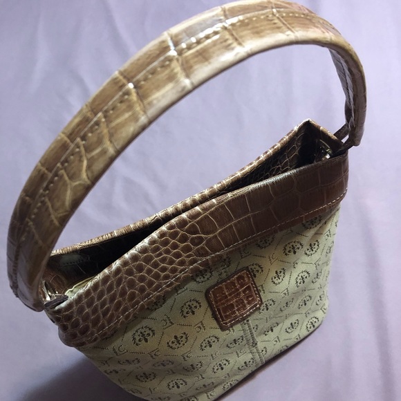 Liz Claiborne Faux Croc Top Handle Bag - Picture 3 of 12